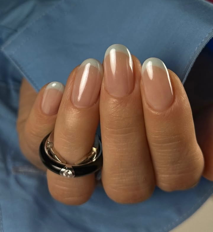 french manicure almond nails