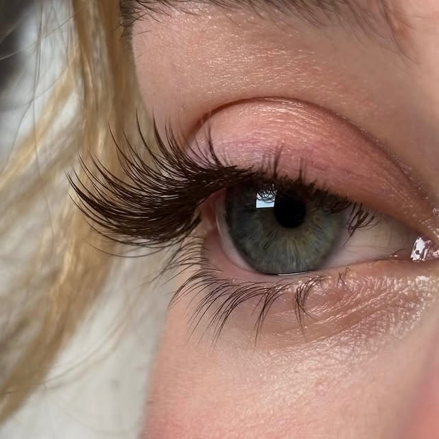 lash extensions detail eye closeup